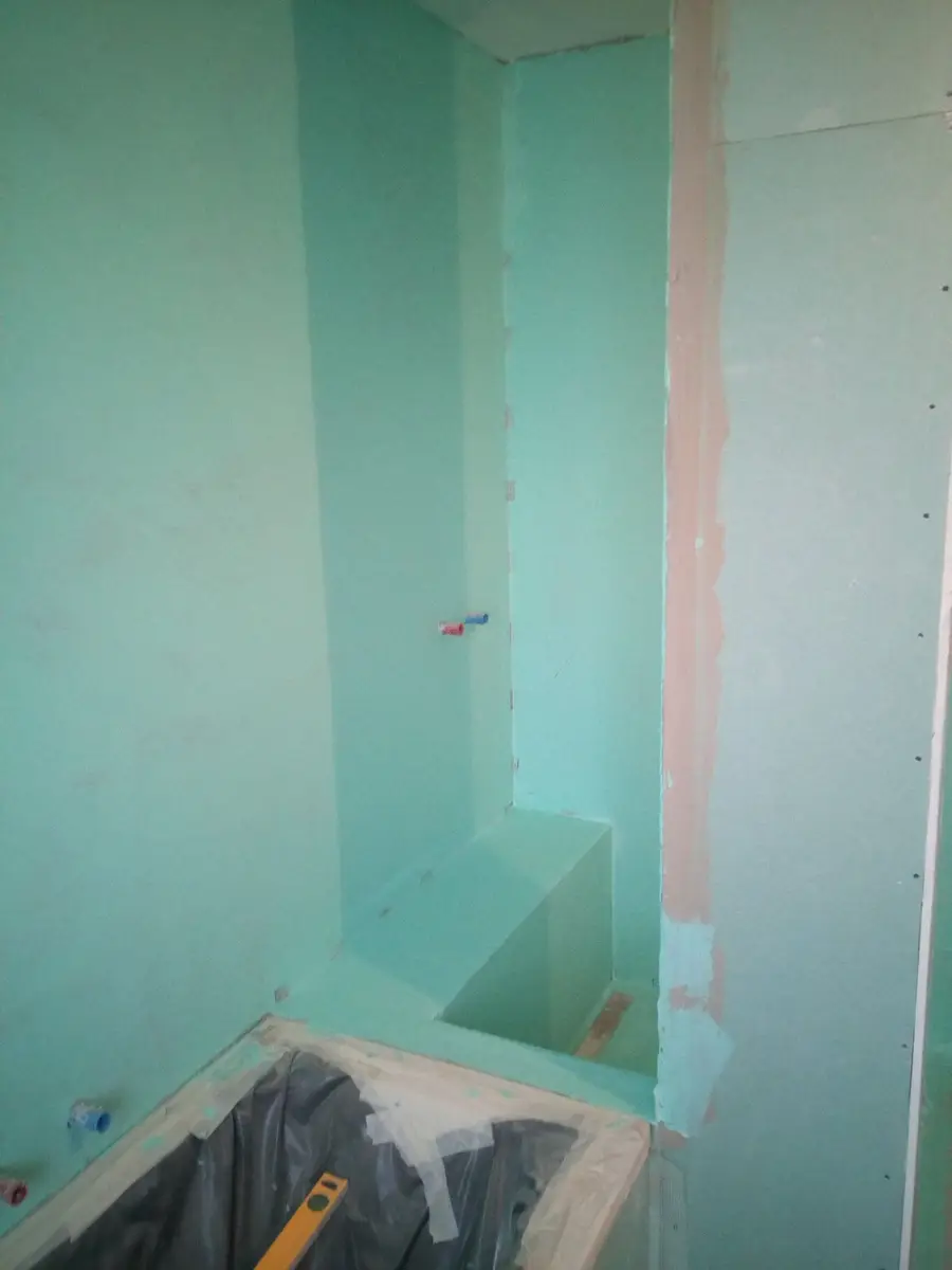 Lucrare în curs la interiorul unei case - imaginea 5 din portofoliu